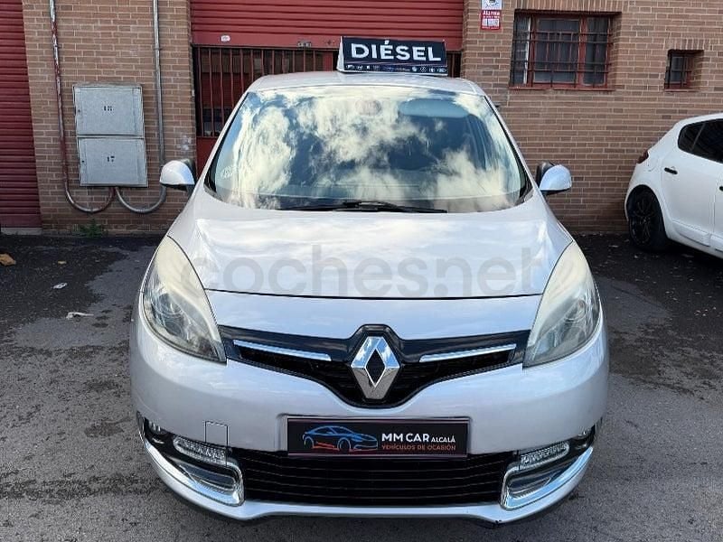 Usado Renault Scénic III Dynamique 110 CV (80 kW) 2013 Gris / plata Monovolumen