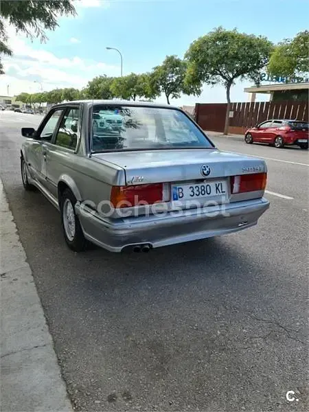 Usado BMW 325 170 CV (125 kW) 1987 Gris / plata Berlina