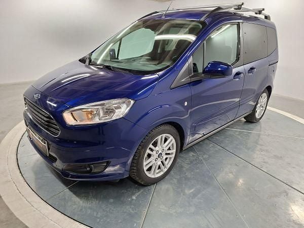 Usado Ford Tourneo Courier Trend 100 CV (73 kW) 2018 Azul Monovolumen
