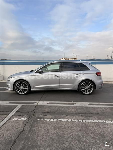 Usado Audi A3 150 CV (110 kW) 2017 Gris / plata Berlina