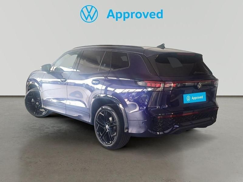 Usado VW Tayron R-line 150 CV (110 kW) 2025 Violeta SUV