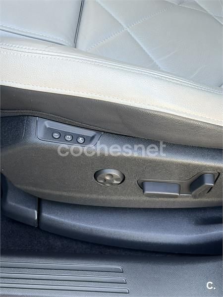 Usado DS Automobiles DS7 Crossback Rivoli 225 CV (165 kW) 2022 Gris / plata SUV