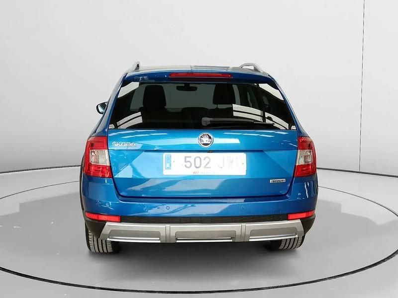 Usado Skoda 105 184 HP (135 kW) 2017 Azul