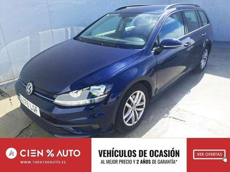 Azul Usado 2020 VW Golf VIII Edition Familiar | 17.600 € (Precio justo) - Imagen 1/4
