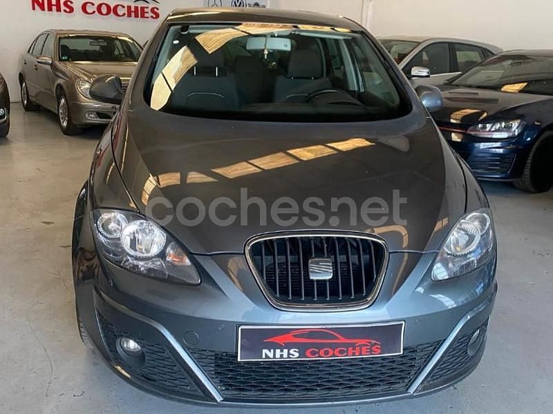 Gris / plata Usado 2015 Seat Altea Monovolumen | 7490 € (Precio justo) - Imagen 1/4