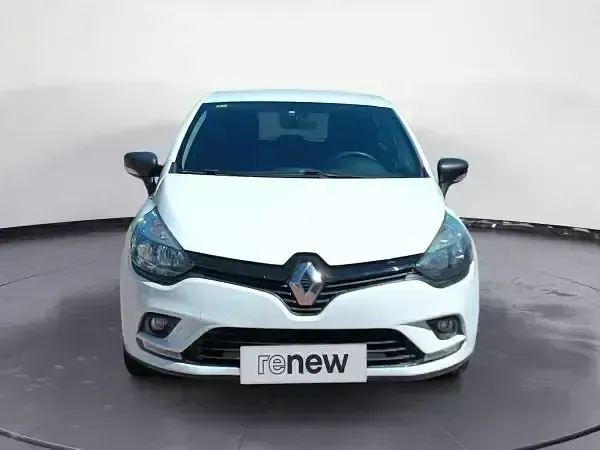 Usado Renault Clio IV Business 75 CV (55 kW) 2018 Blanco Berlina