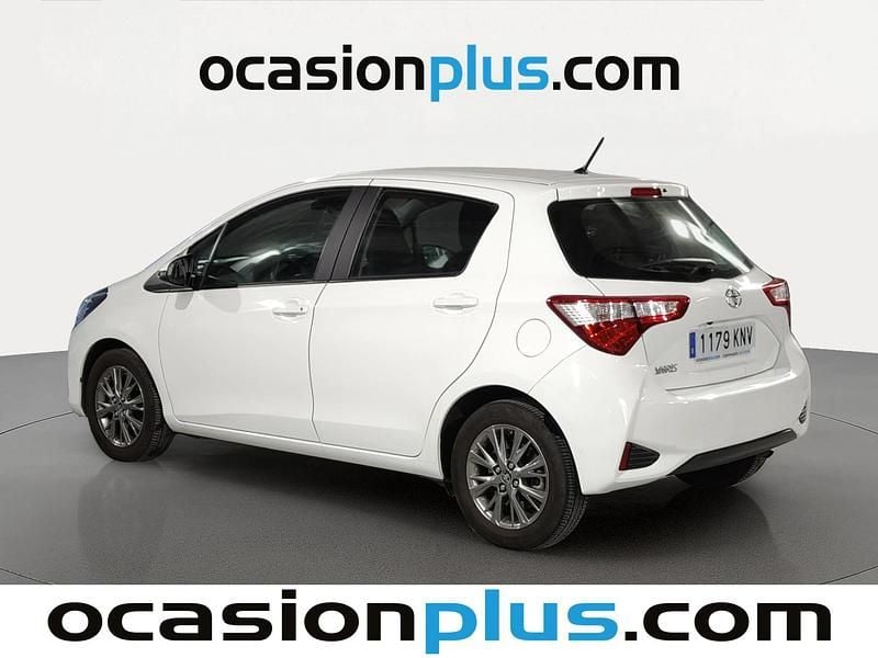 Usado Toyota Yaris Active 69 CV (50 kW) 2018 Blanco Utilitario