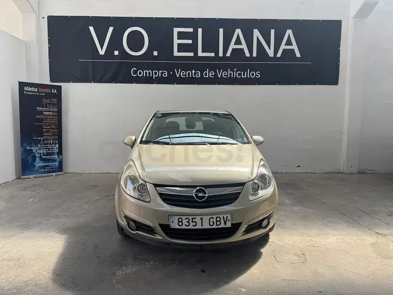 Usado Opel Corsa 75 CV (55 kW) 2008 Beige Utilitario