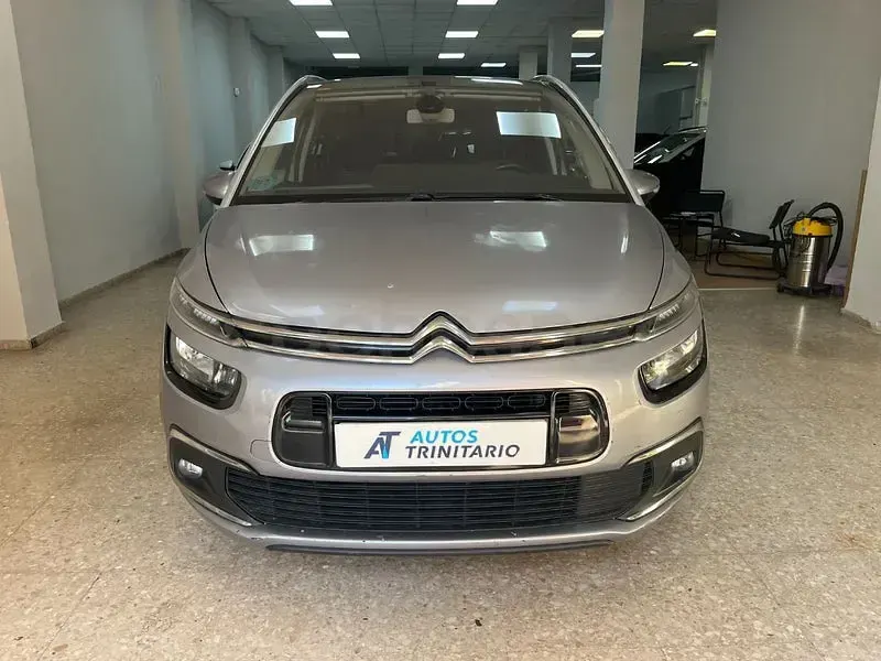 Usado Citroën Grand C4 Picasso Feel 120 CV (88 kW) 2018 Gris / plata Monovolumen
