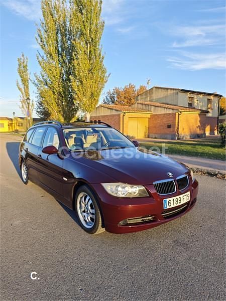 Usado BMW 320 150 CV (110 kW) 2007 Granate Familiar