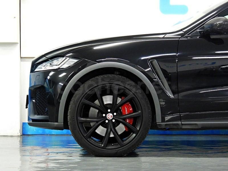 Usado Jaguar F-Pace SVR 551 CV (405 kW) 2019 Negro SUV