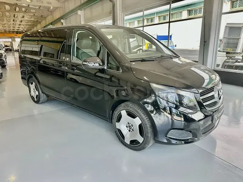 Usado Mercedes V220 Exclusive 163 CV (119 kW) 2017 Negro Monovolumen