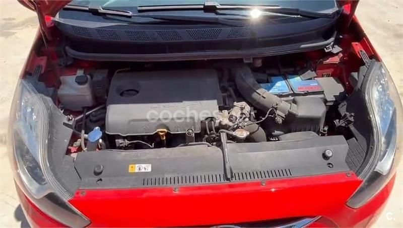 Usado Hyundai ix20 115 CV (84 kW) 2013 Rojo Utilitario