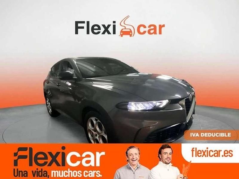 Gris Usado 2023 Alfa Romeo Tonale Super SUV | 20.190 € (Buen precio) - Imagen 1/4
