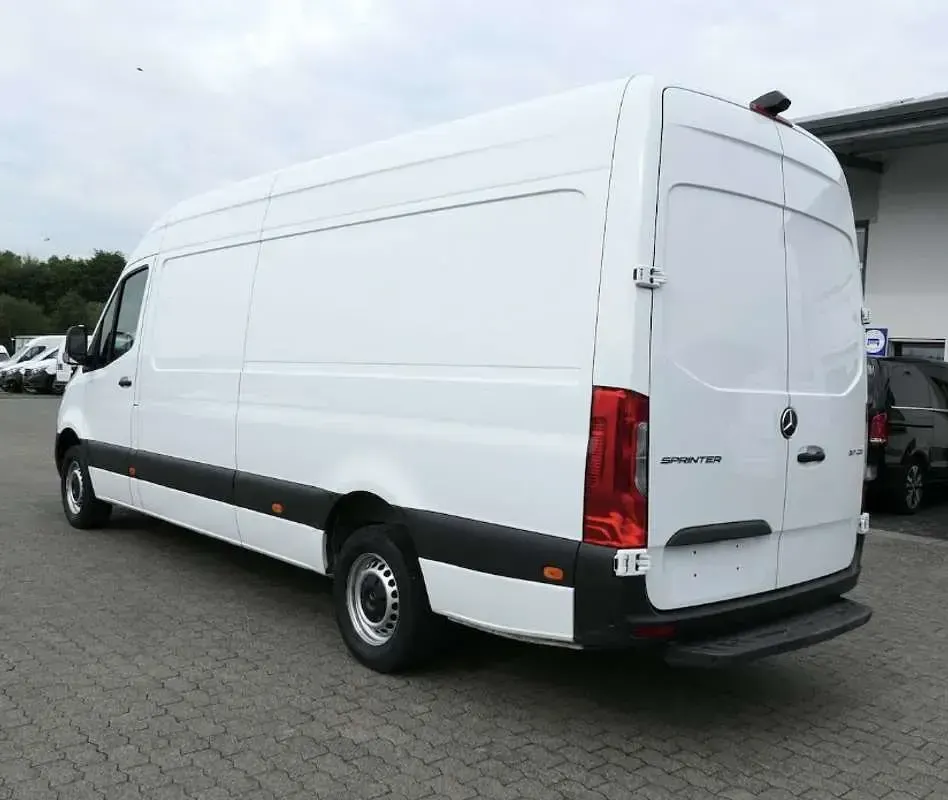 Usado Mercedes Sprinter 170 CV (125 kW) 2023 Van