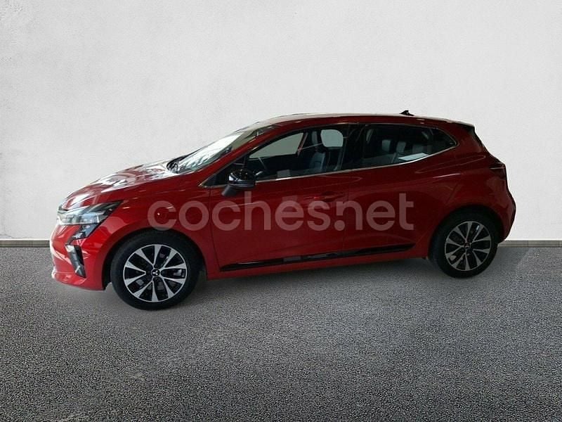 Usado Mitsubishi Colt Motion 90 CV (66 kW) 2025 Rojo Utilitario