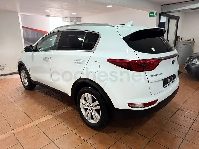 Usado Kia Sportage 132 CV (97 kW) 2018 Blanco SUV