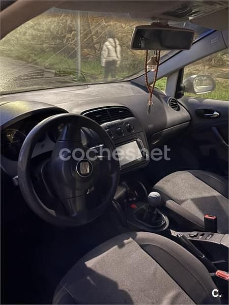 Usado Seat Altea 105 CV (77 kW) 2005 Blanco Berlina