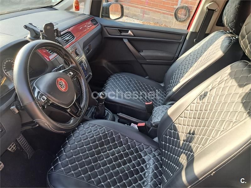 Rojo Usado 2015 VW Caddy Comfortline Monovolumen | 11.000 € (Buen precio) - Imagen 1/4