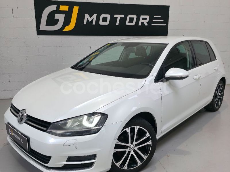 Blanco Usado 2014 VW Golf VII Advance Berlina | 12.990 € (Precio justo) - Imagen 1/4