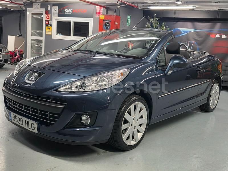 Azul Usado 2012 Peugeot 207 CC Descapotable | 8999 € (Un poco caro) - Imagen 1/4