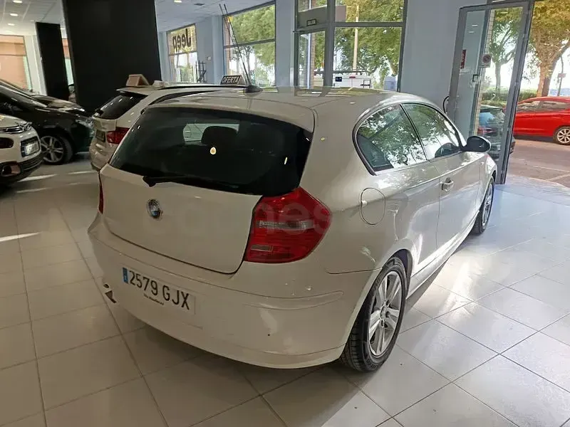 Usado BMW 120 177 CV (130 kW) 2010 Blanco Utilitario