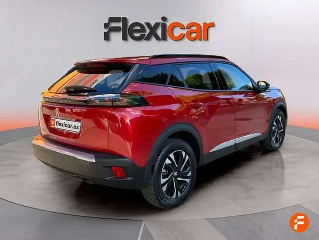 Usado Peugeot 2008 Active 101 CV (74 kW) 2021 Rojo SUV
