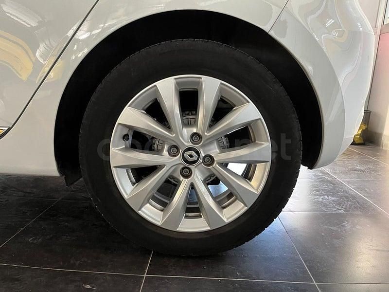 Usado Renault Clio V Zen 90 CV (66 kW) 2022 Blanco Berlina