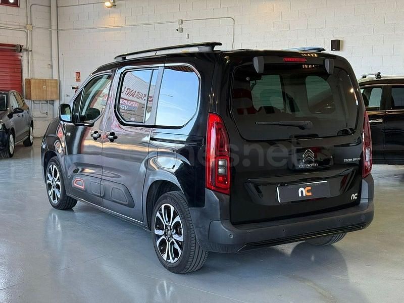 Usado Citroën Berlingo Shine 131 CV (96 kW) 2019 Negro Monovolumen