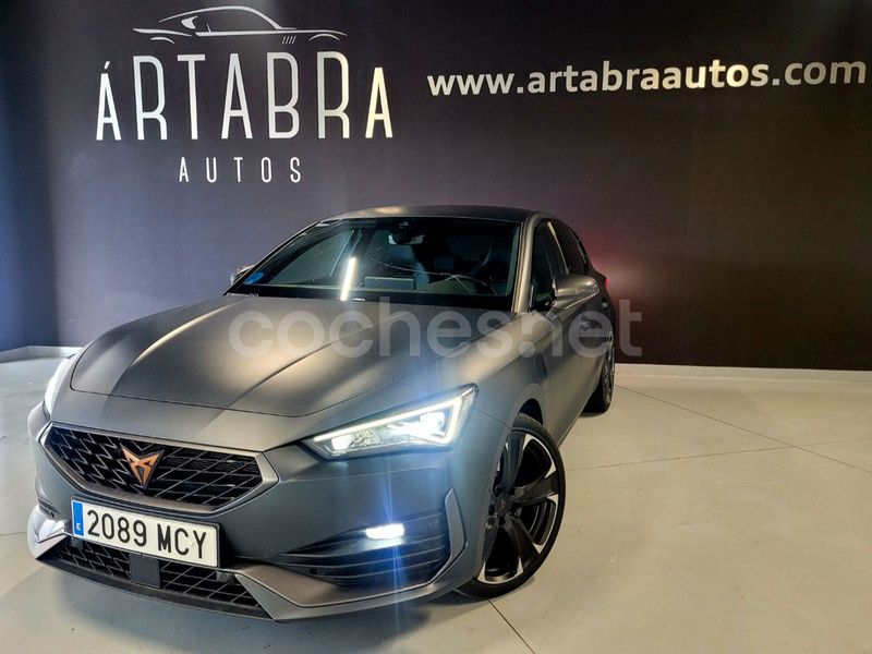 Gris / plata Usado 2022 Cupra Leon VZ Berlina | 26.990 € (Buen precio) - Imagen 1/4