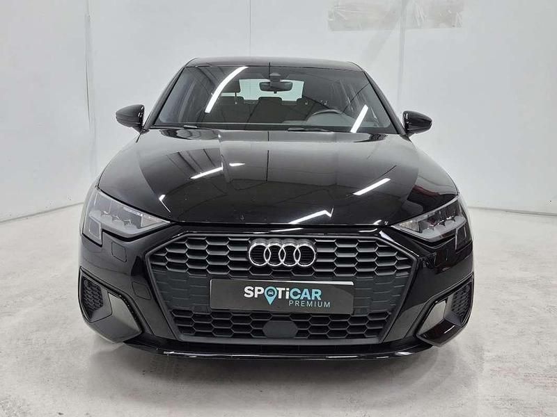 Usado Audi A3 110 CV (80 kW) 2023 Negro Berlina