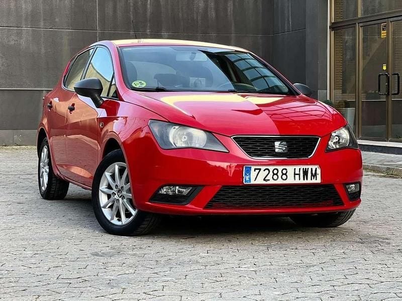 Usado 2014 Seat Ibiza Reference Utilitario | 5999 € (Buen precio) - Imagen 1/4