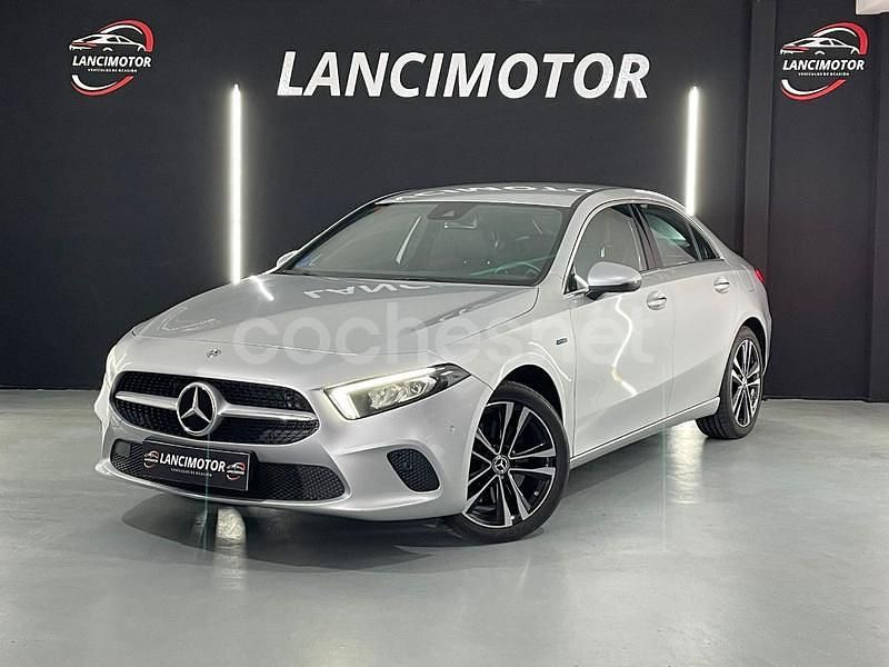 Gris / plata Usado 2020 Mercedes A250 Berlina | 25.990 € (Precio justo) - Imagen 1/4