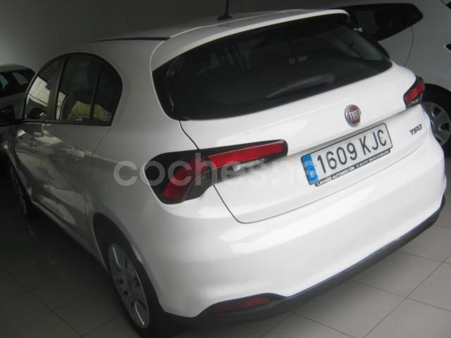 Usado Fiat Tipo Lounge 120 CV (88 kW) 2018 Blanco Berlina