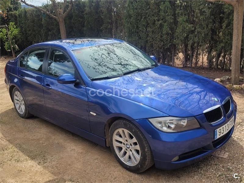 Usado BMW 318 122 CV (89 kW) 2007 Azul Berlina