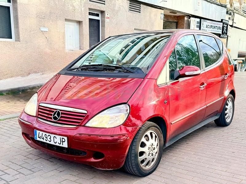 Usado Mercedes A170 Avantgarde 95 CV (69 kW) 2004 Granate Monovolumen