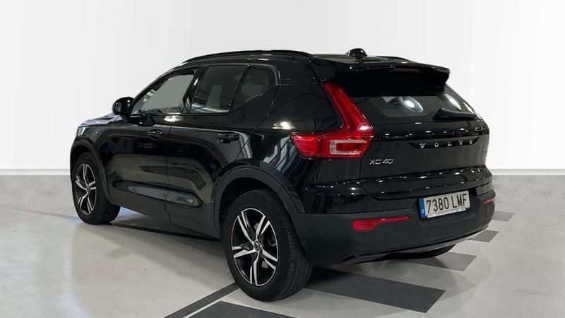 Usado Volvo XC40 R-Design 250 CV (183 kW) 2021 Negro SUV