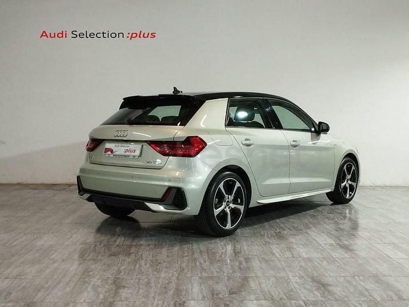 Usado Audi A1 Sportback 116 CV (85 kW) 2025 Gris / plata Utilitario