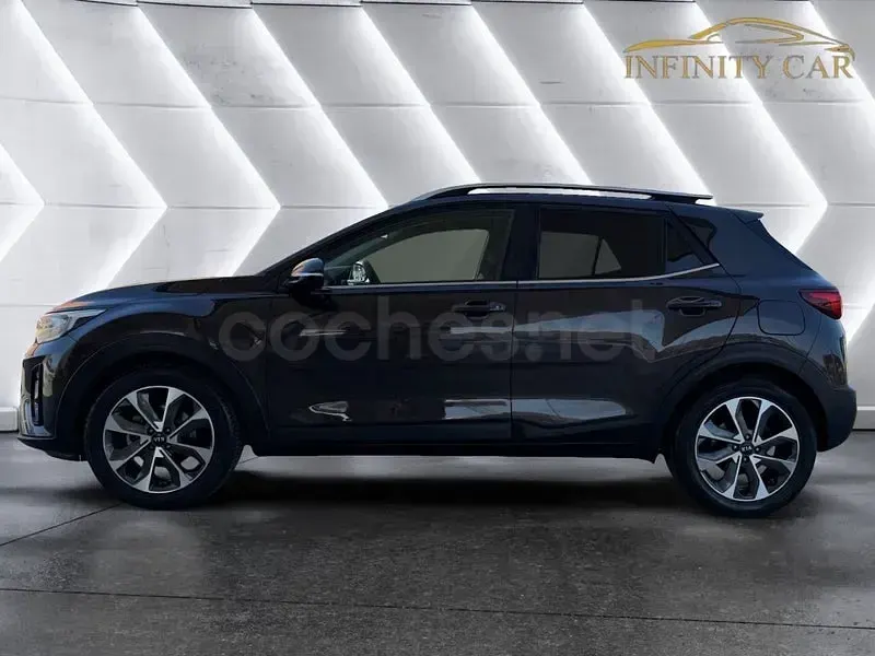 Usado Kia Stonic 115 CV (84 kW) 2018 Marrón SUV