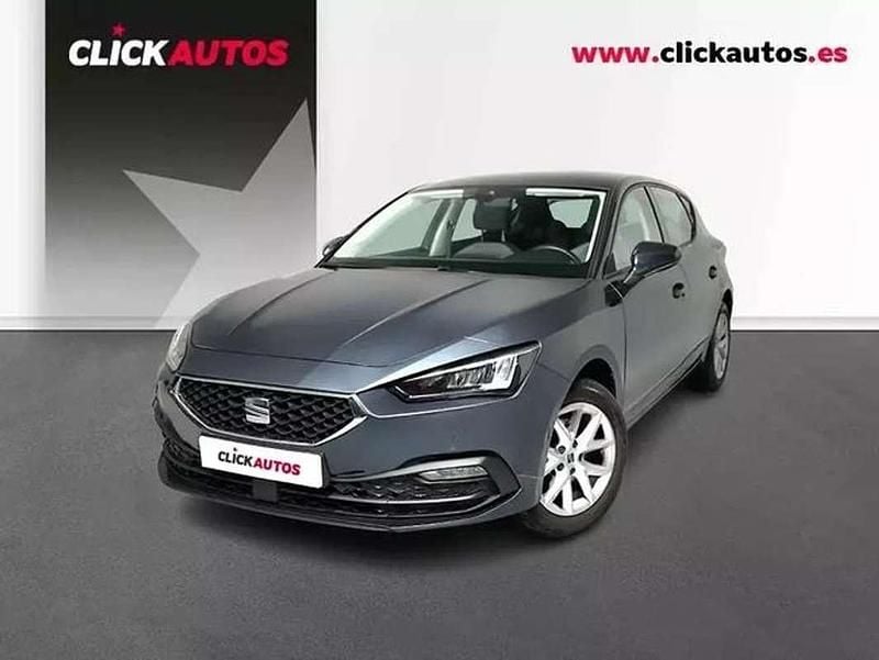 Usado Seat Leon Style 111 CV (81 kW) 2024 Gris Utilitario