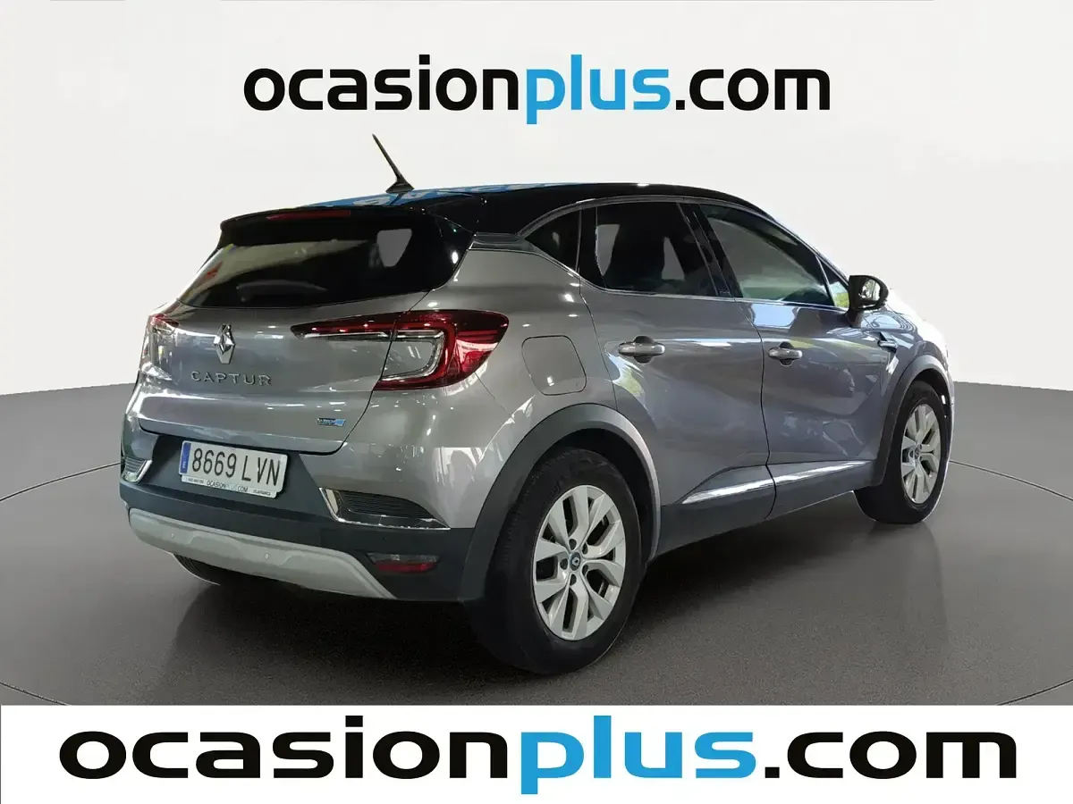 Usado Renault Captur Zen 145 CV (106 kW) 2021 Gris SUV