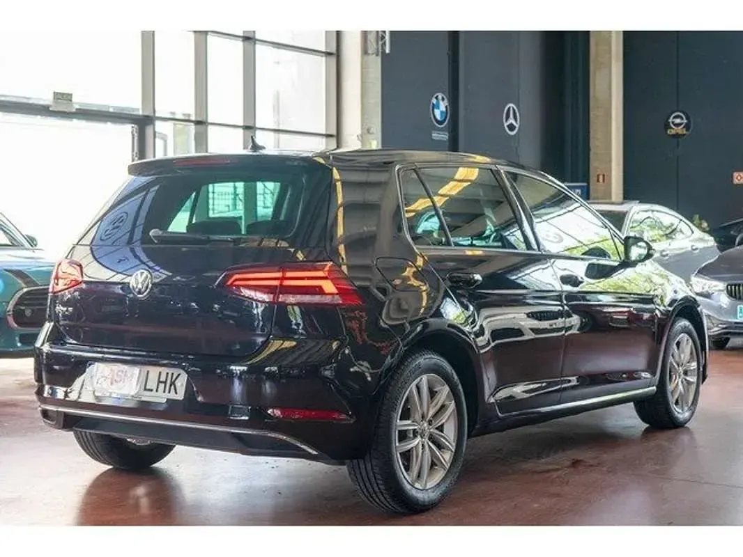 Usado VW Golf VII Advance 150 CV (110 kW) 2020 Negro Utilitario