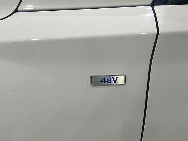 Usado Hyundai i30 120 CV (88 kW) 2024 Blanco Berlina