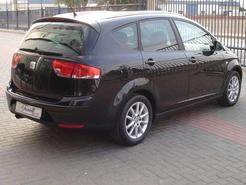 Usado Seat Altea Stylance 105 CV (77 kW) 2009 Negro Monovolumen