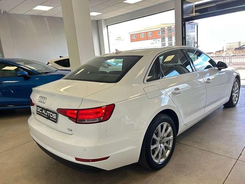 Usado Audi A4 Advanced 150 CV (110 kW) 2016 Blanco Berlina