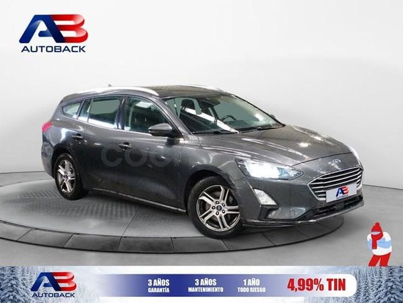 Usado Ford Focus Trend+ 120 CV (88 kW) 2020 Gris Utilitario