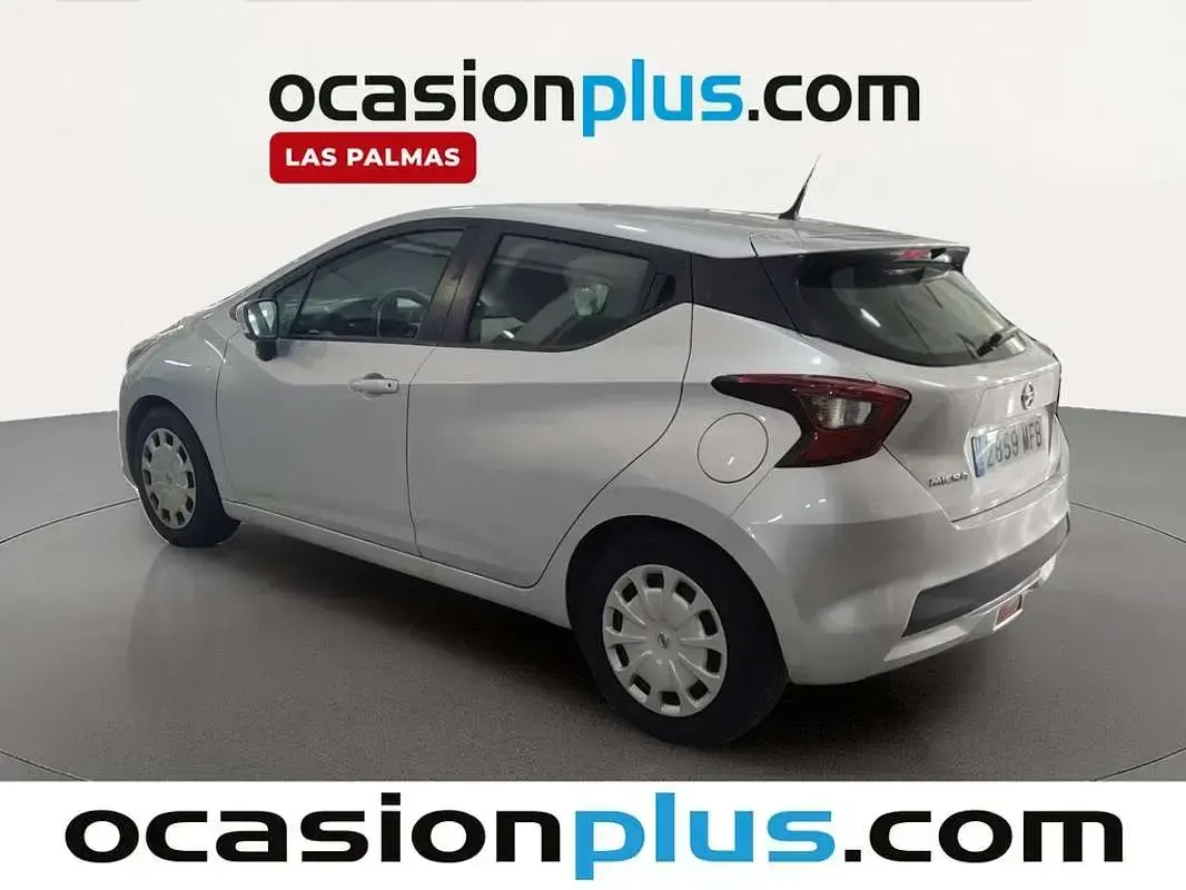 Usado Nissan Micra Acenta 92 CV (67 kW) 2023 Gris Utilitario