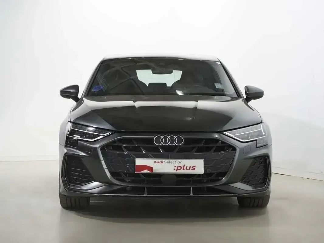 Usado Audi A3 Sportback e-tron S-Line 204 CV (150 kW) 2025 Gris Utilitario