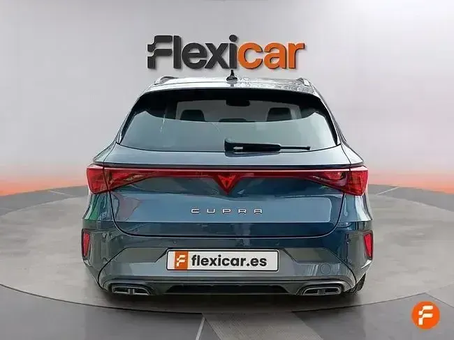 Usado Cupra Leon 150 CV (110 kW) 2025 Gris