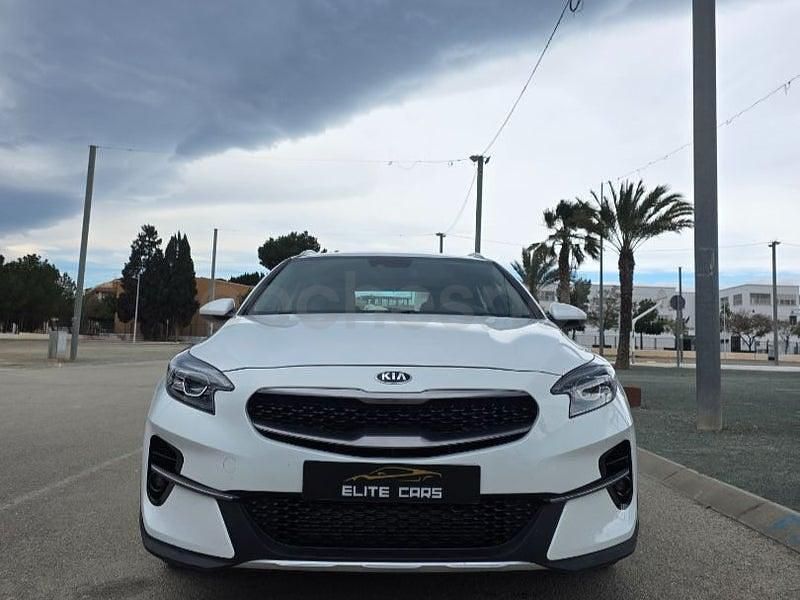 Usado Kia XCeed 140 CV (102 kW) 2020 Blanco SUV